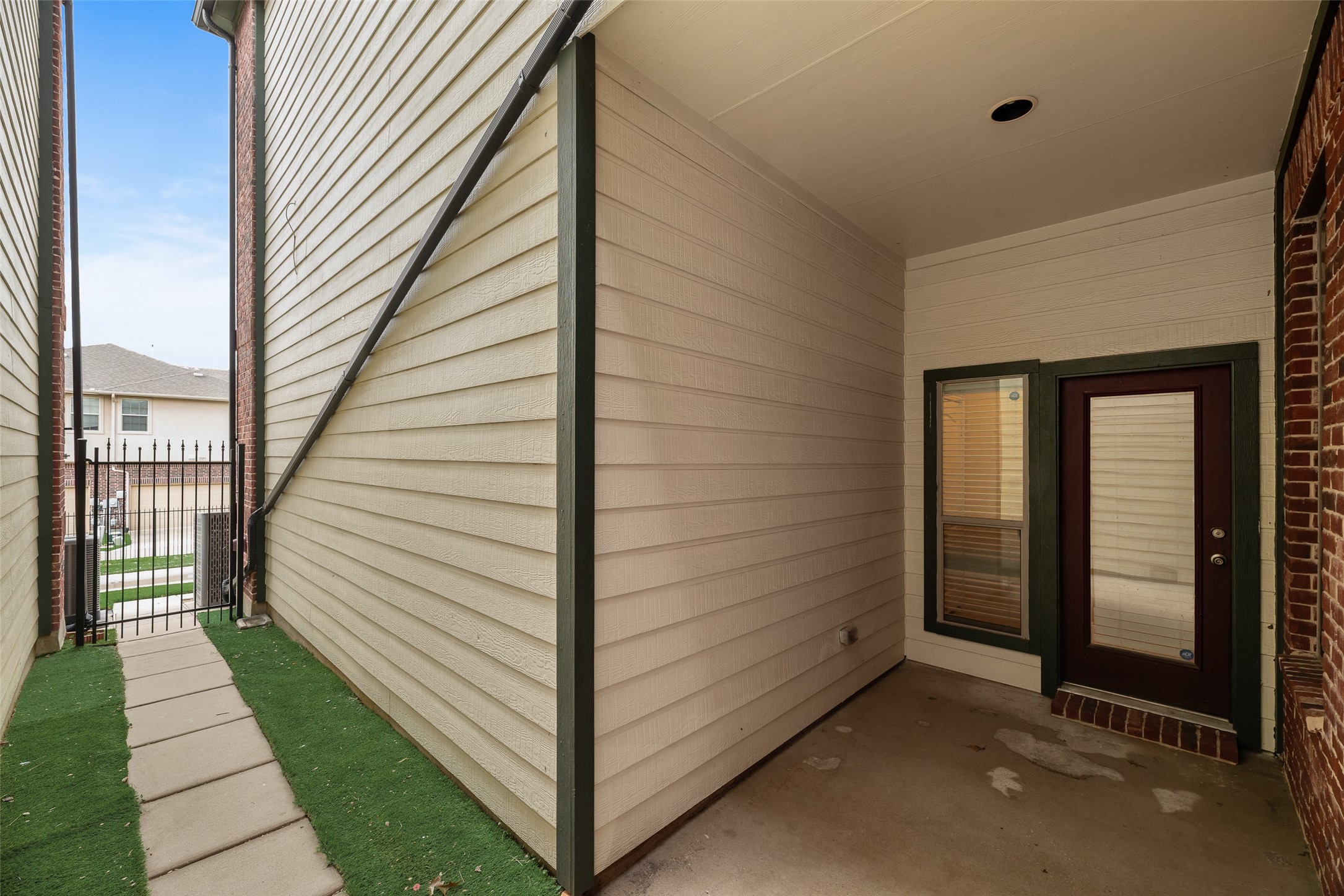 1916 Lantana Lane Irving TX 75063