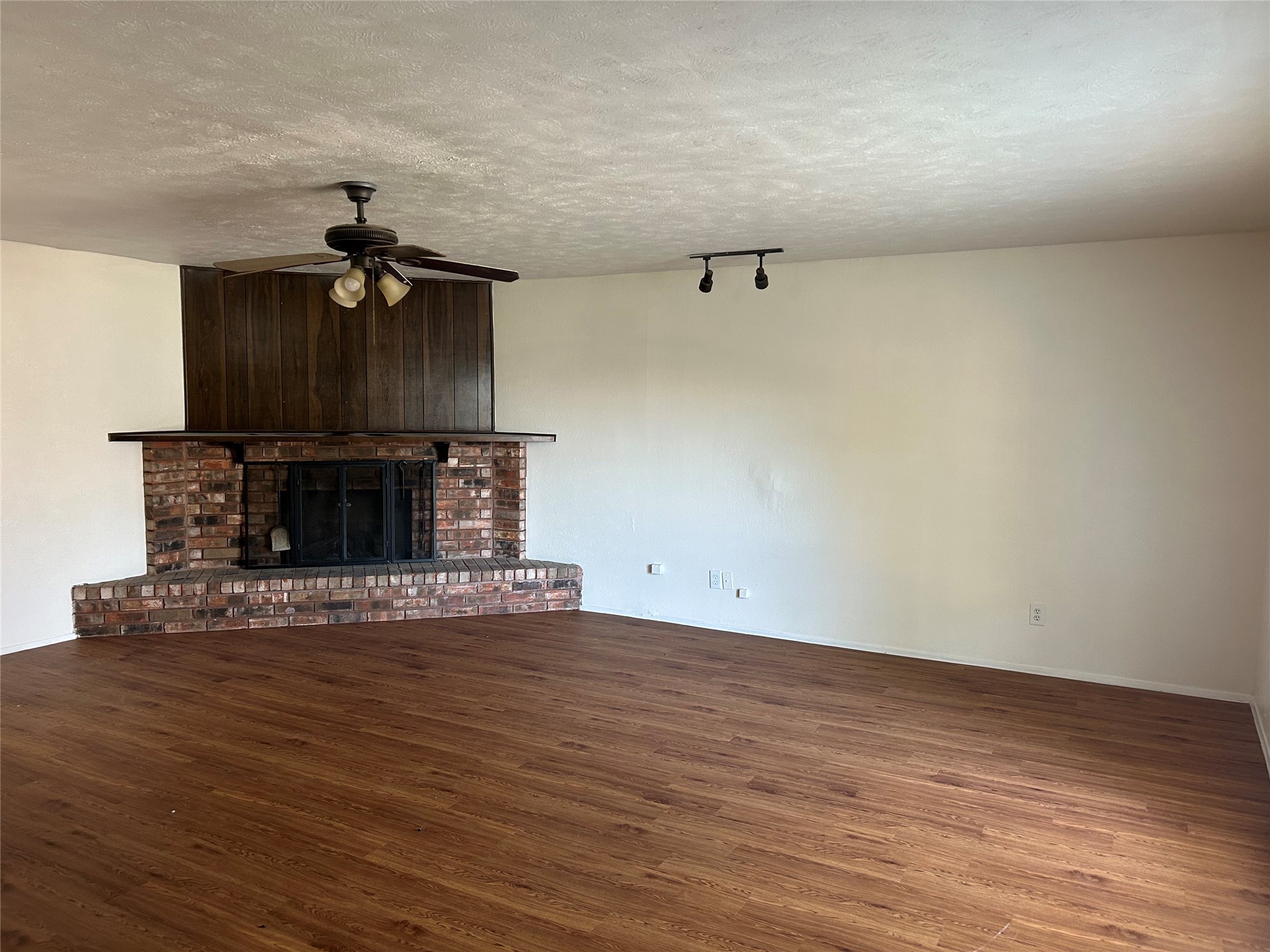 1826 Legend Drive Garland TX 75040