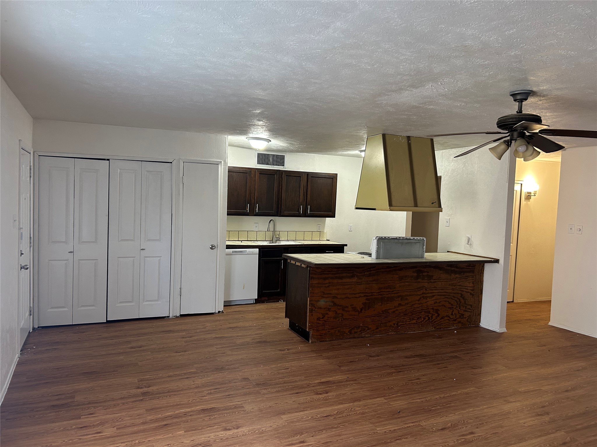 1826 Legend Drive Garland TX 75040