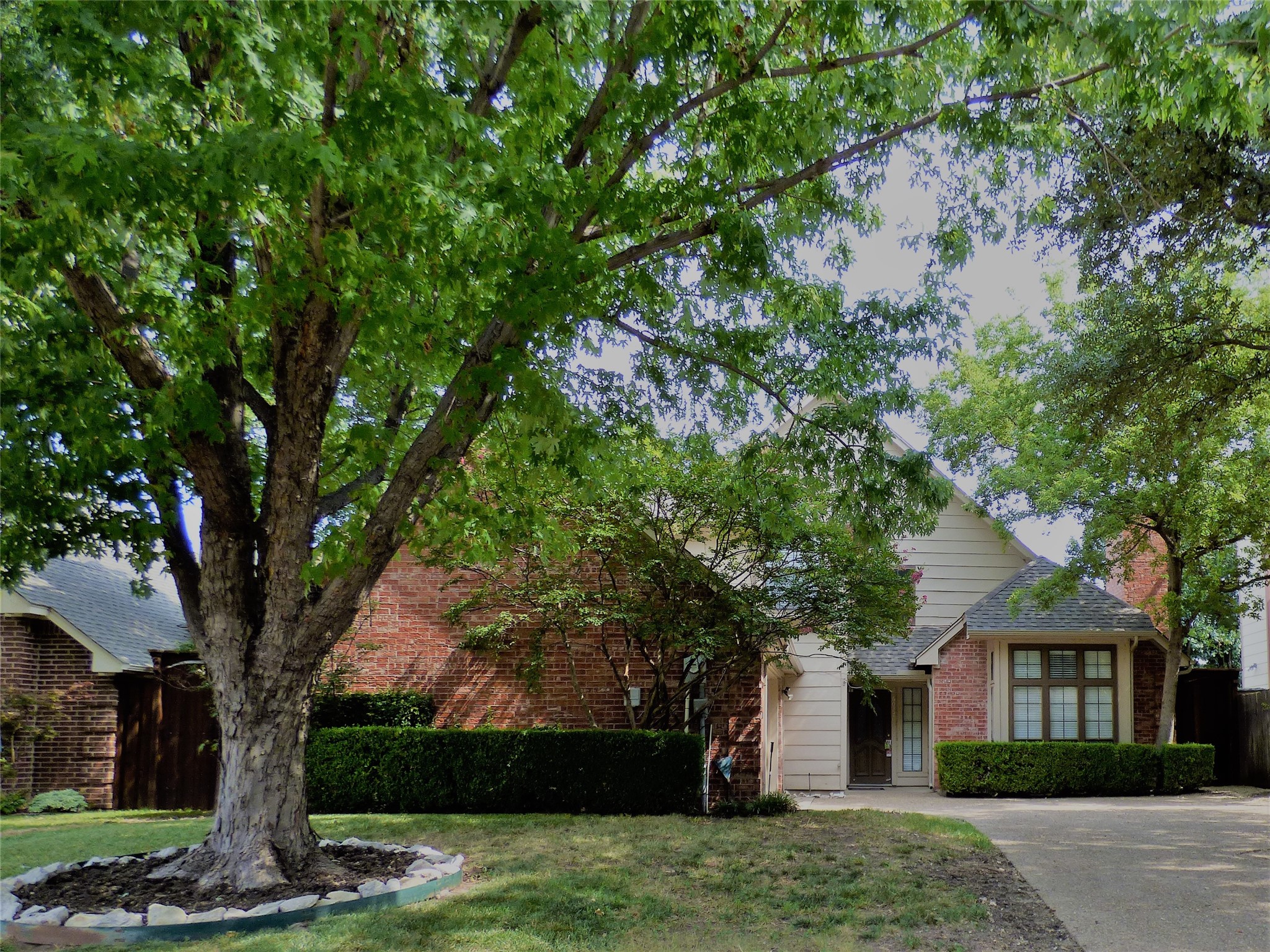 6027 Bent Creek Trail Dallas TX 75252
