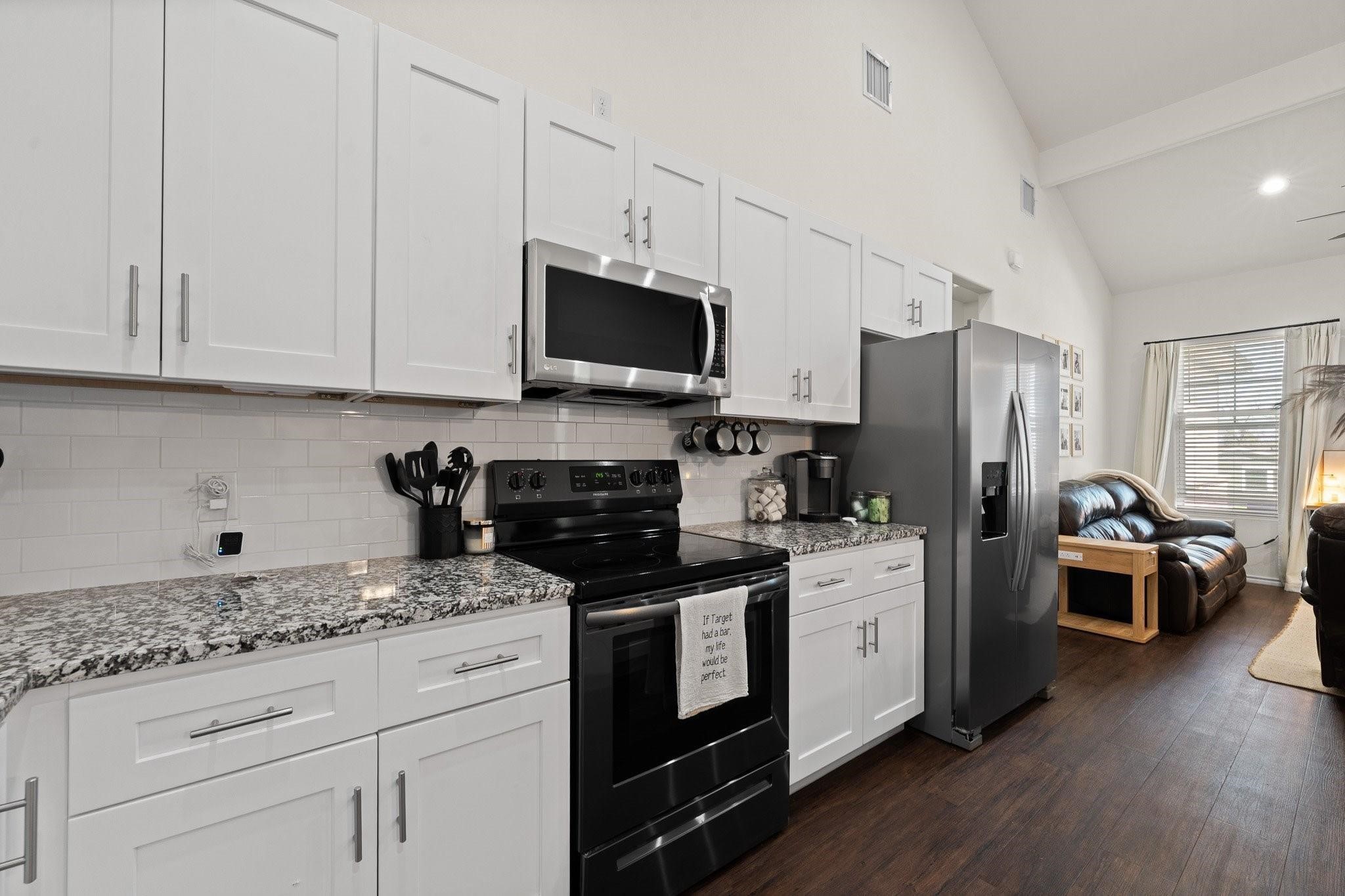 2612 Dove Trail Granbury TX 76048