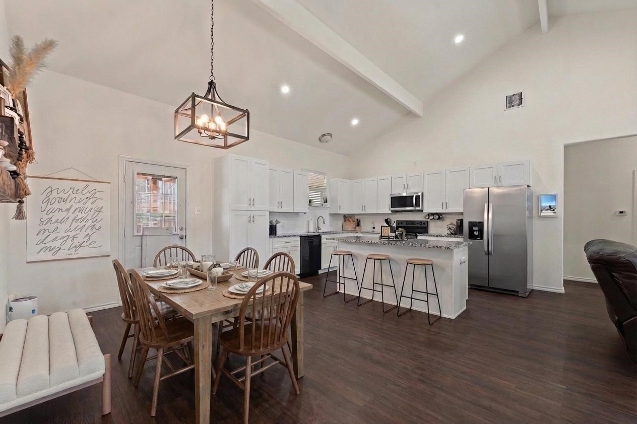 2612 Dove Trail Granbury TX 76048