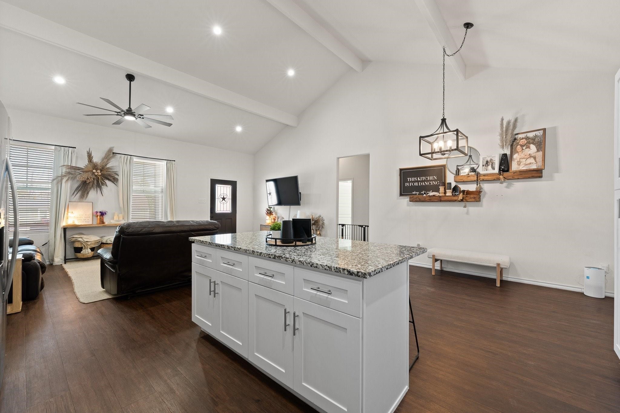 2612 Dove Trail Granbury TX 76048