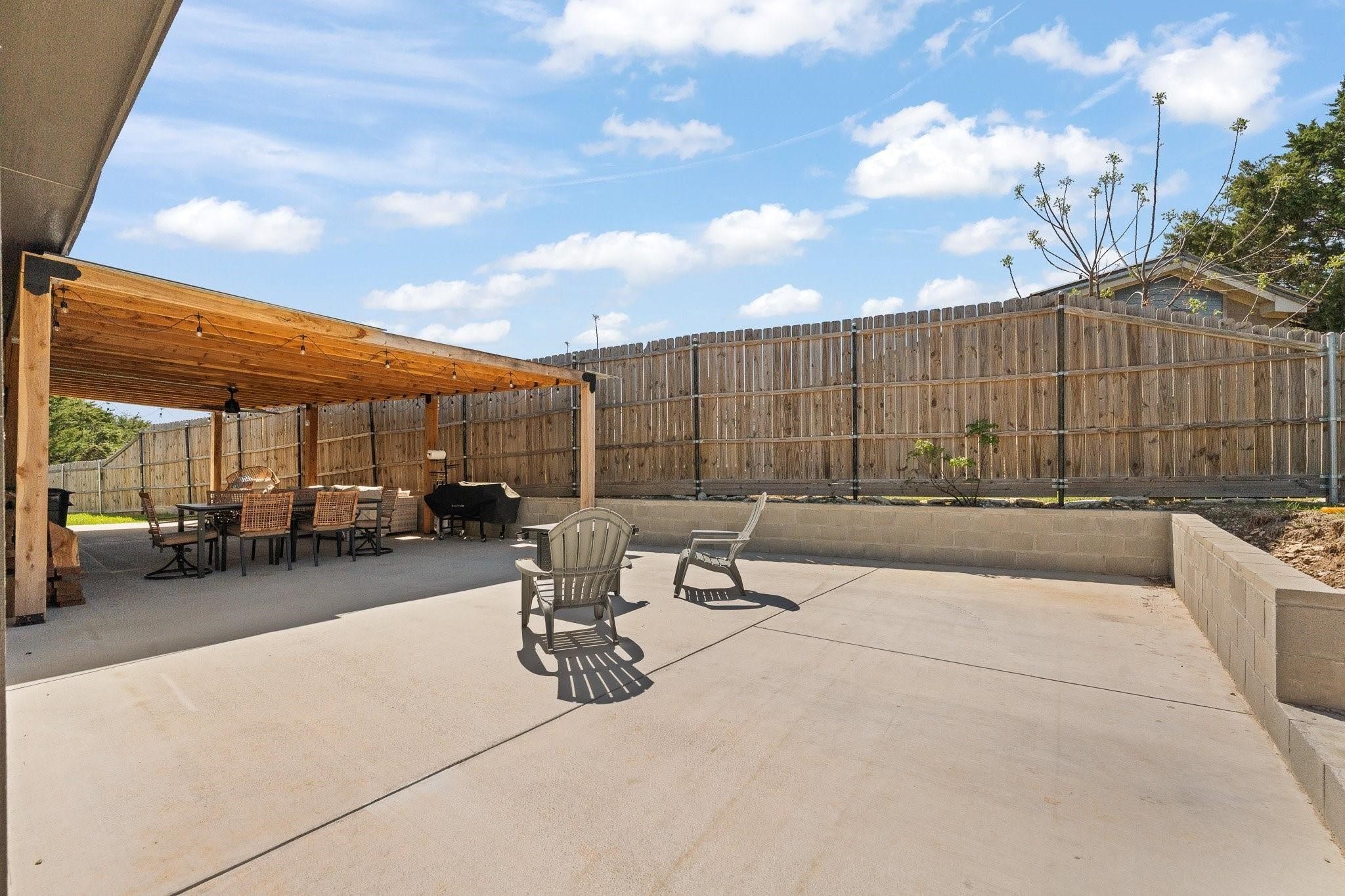 2612 Dove Trail Granbury TX 76048