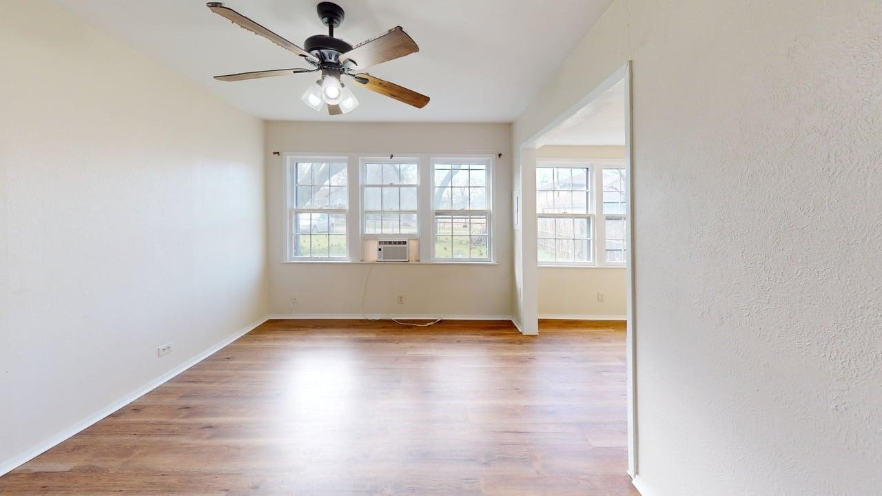 224 W Hull Street Denison TX 75020