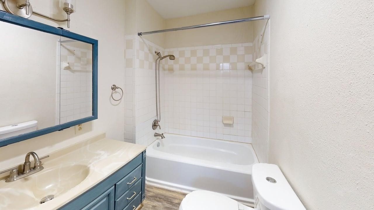 224 W Hull Street Denison TX 75020
