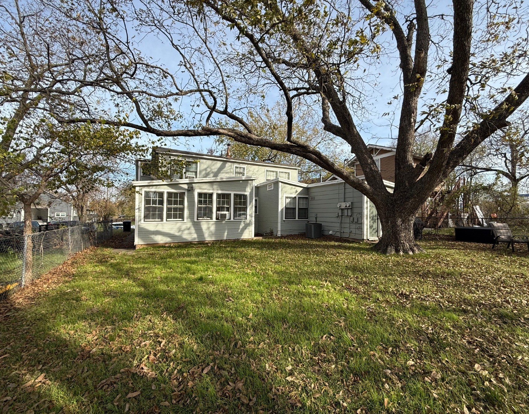 224 W Hull Street Denison TX 75020
