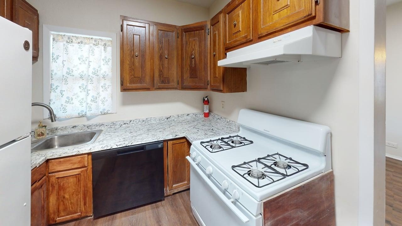 224 W Hull Street Denison TX 75020