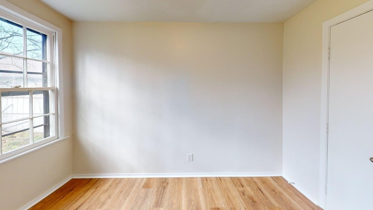 224 W Hull Street Denison TX 75020