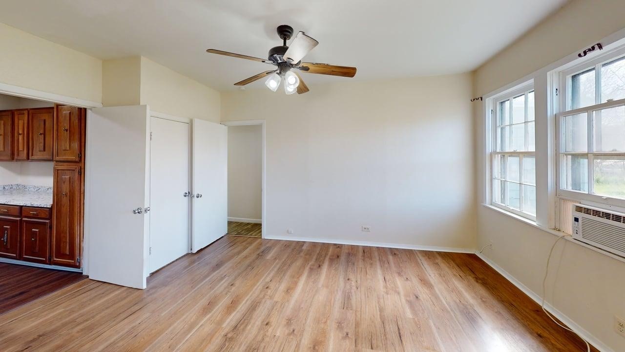 224 W Hull Street Denison TX 75020