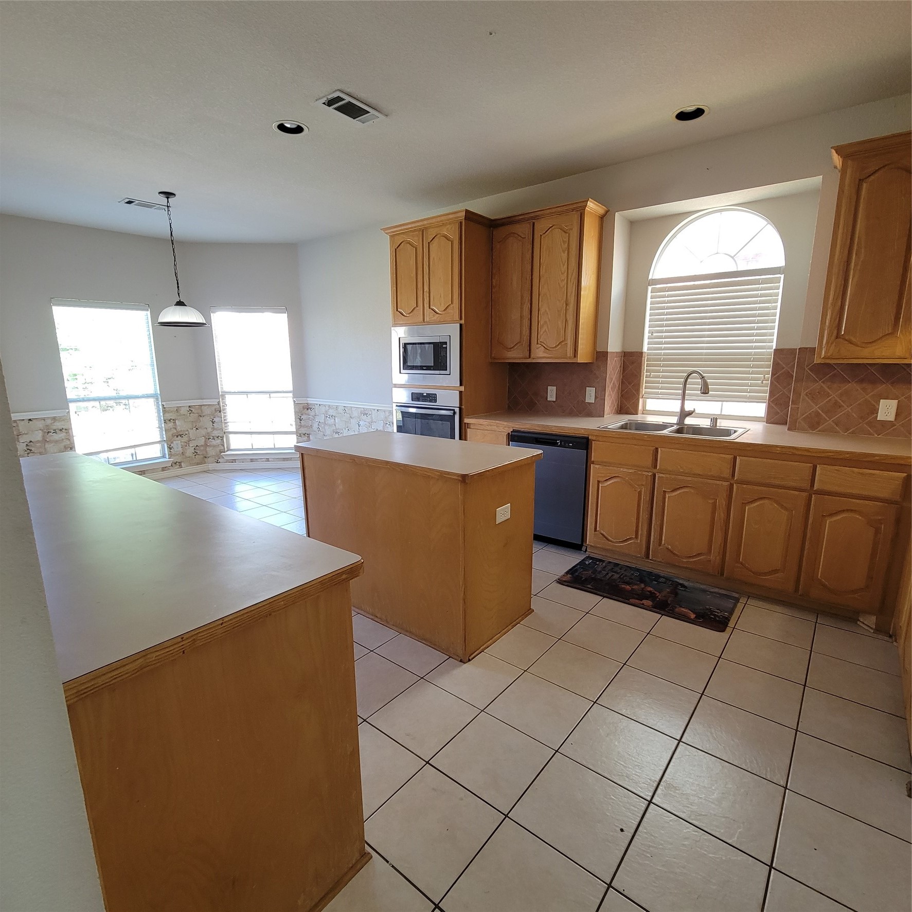 5400 Meadow Valley Drive Fort Worth TX 76123