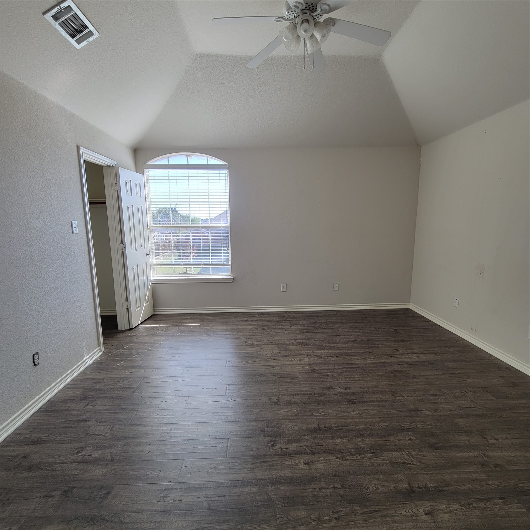 5400 Meadow Valley Drive Fort Worth TX 76123