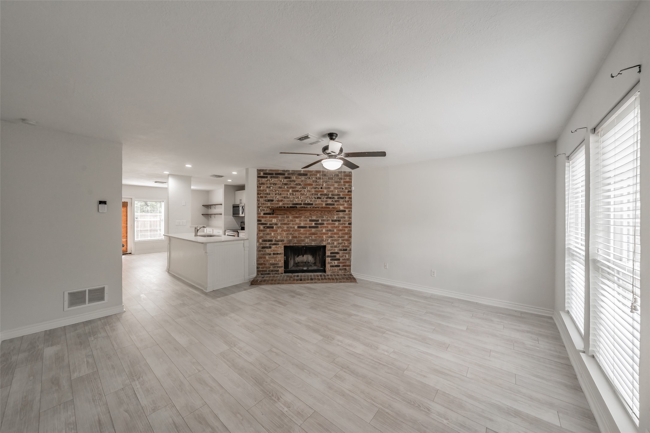 193 Merlin Way Euless TX 76039