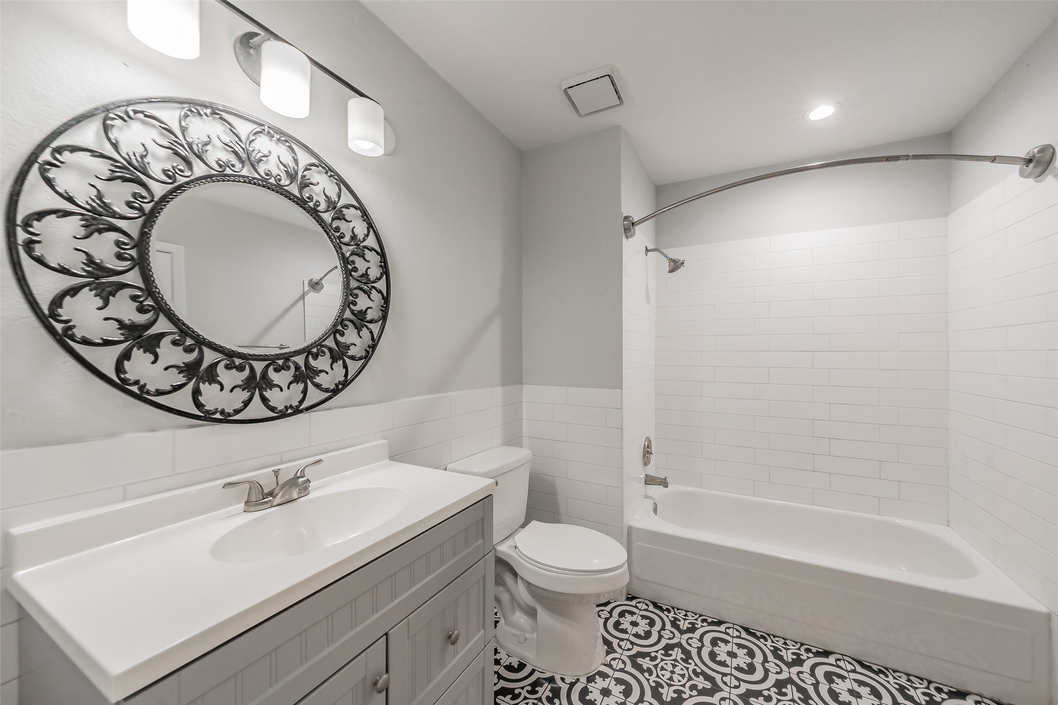 193 Merlin Way Euless TX 76039