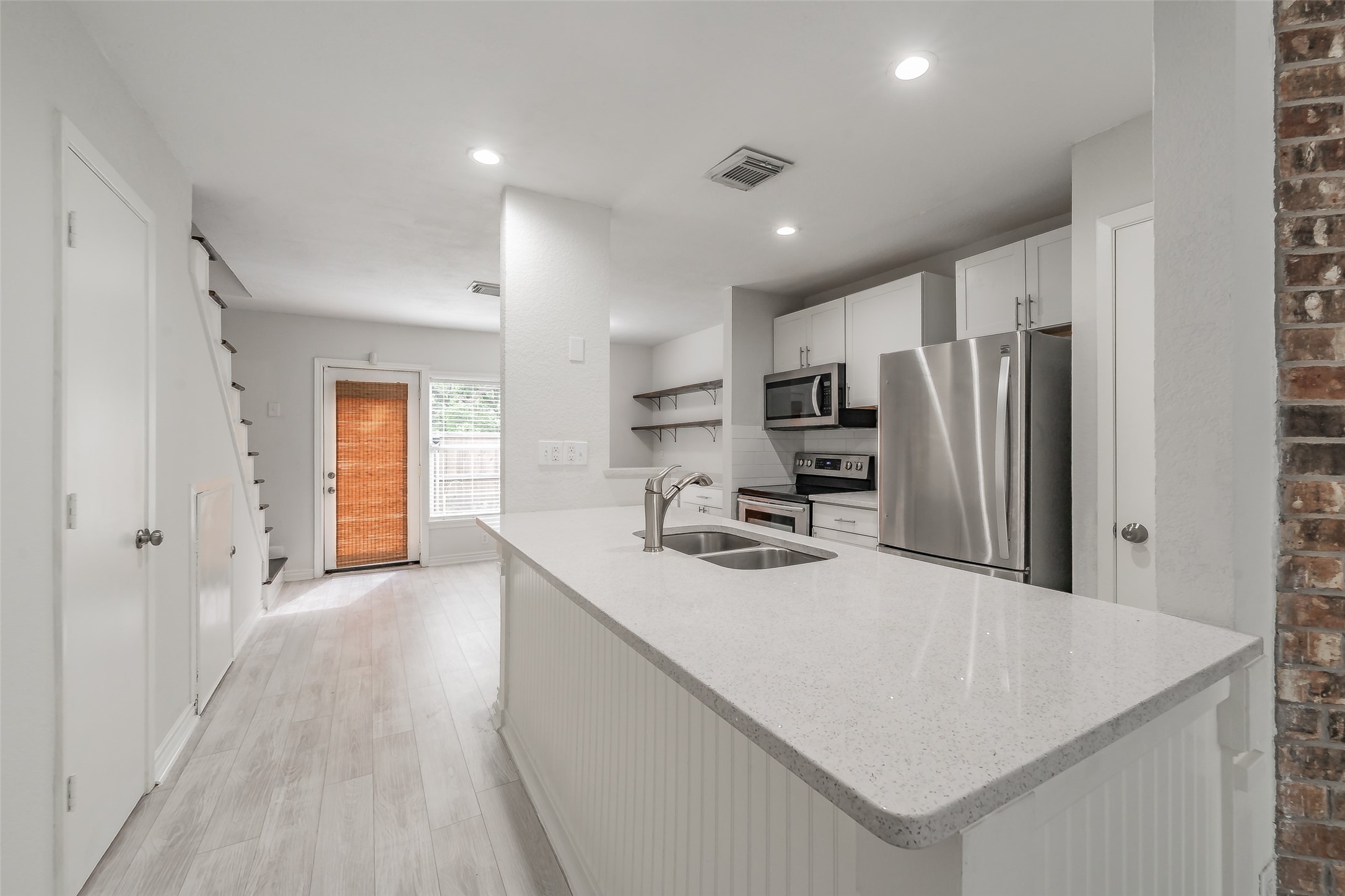 193 Merlin Way Euless TX 76039