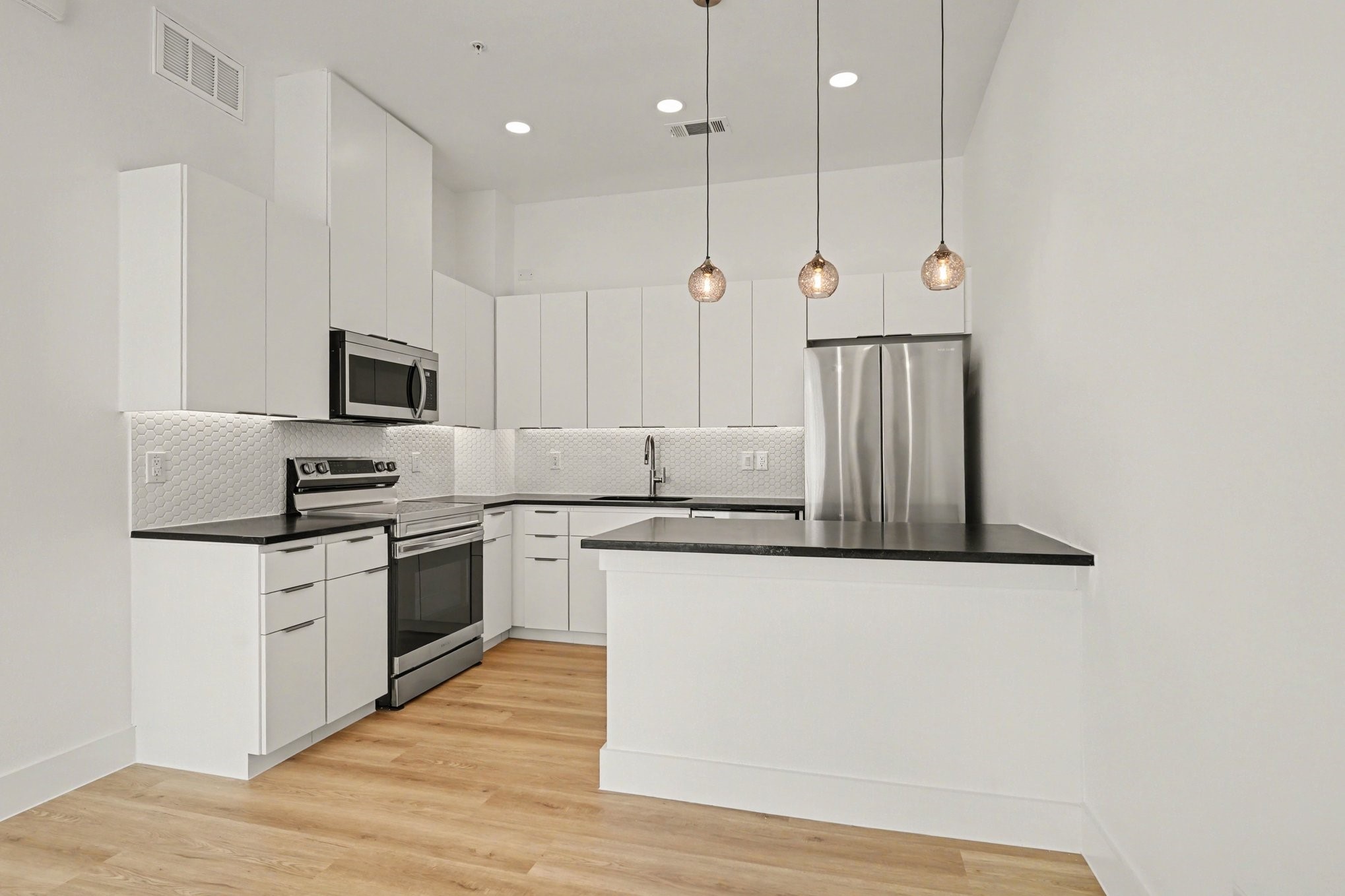 2217 N Fitzhugh Avenue Dallas TX 75204