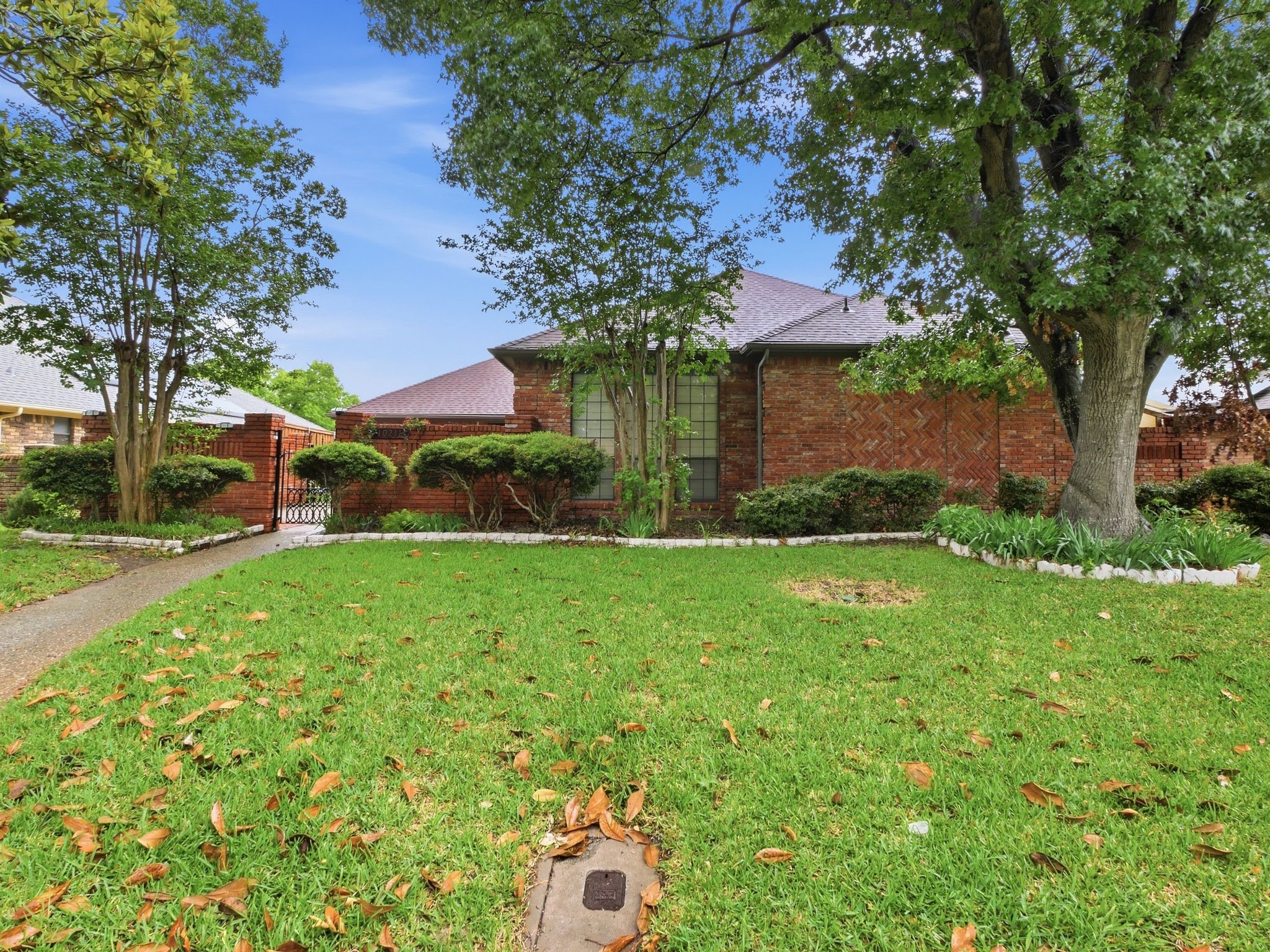 10211 Shadow Way Dallas TX 75243