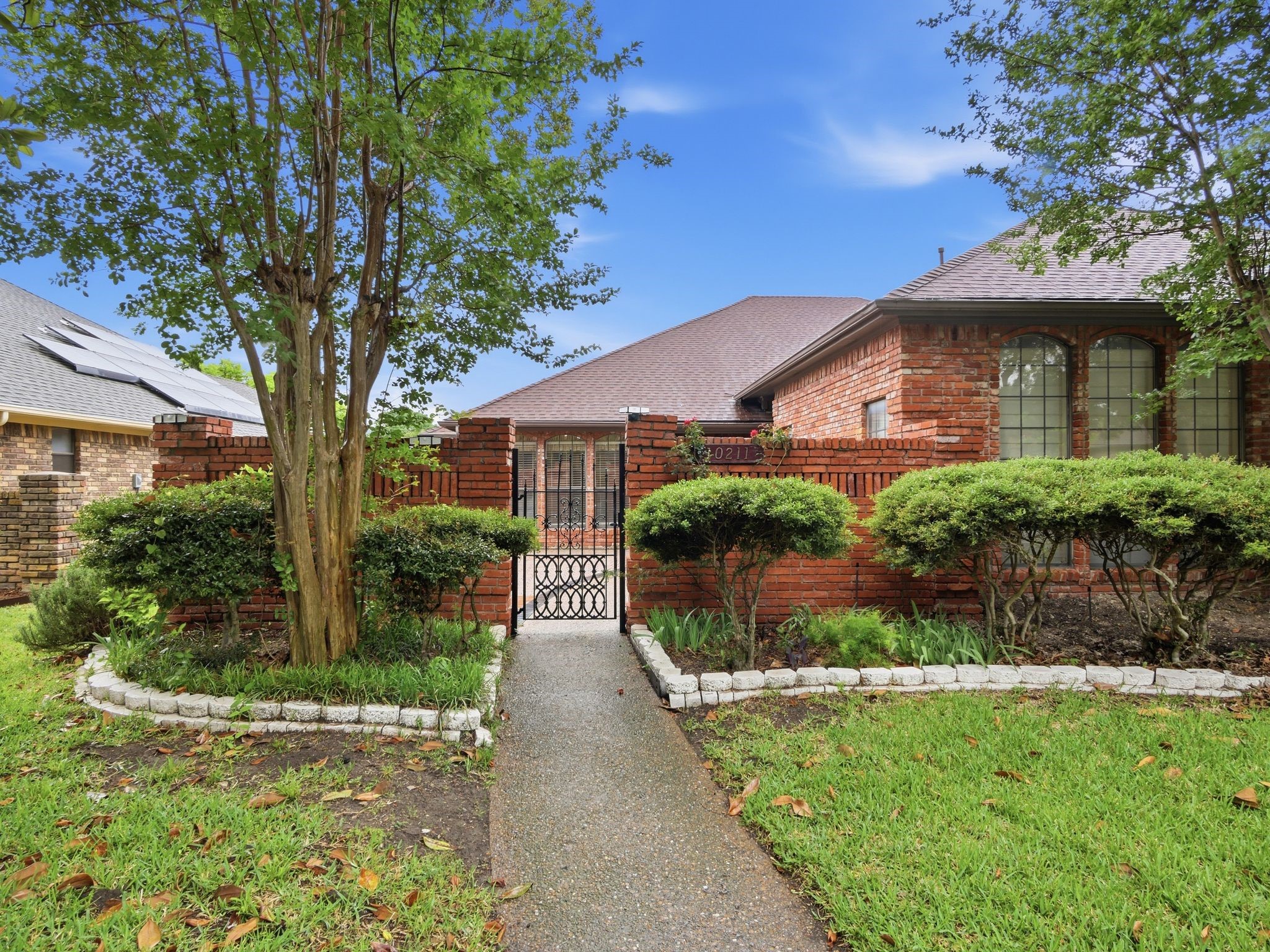 10211 Shadow Way Dallas TX 75243
