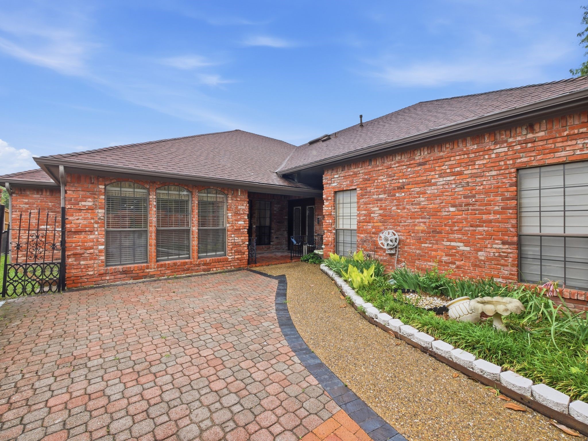 10211 Shadow Way Dallas TX 75243