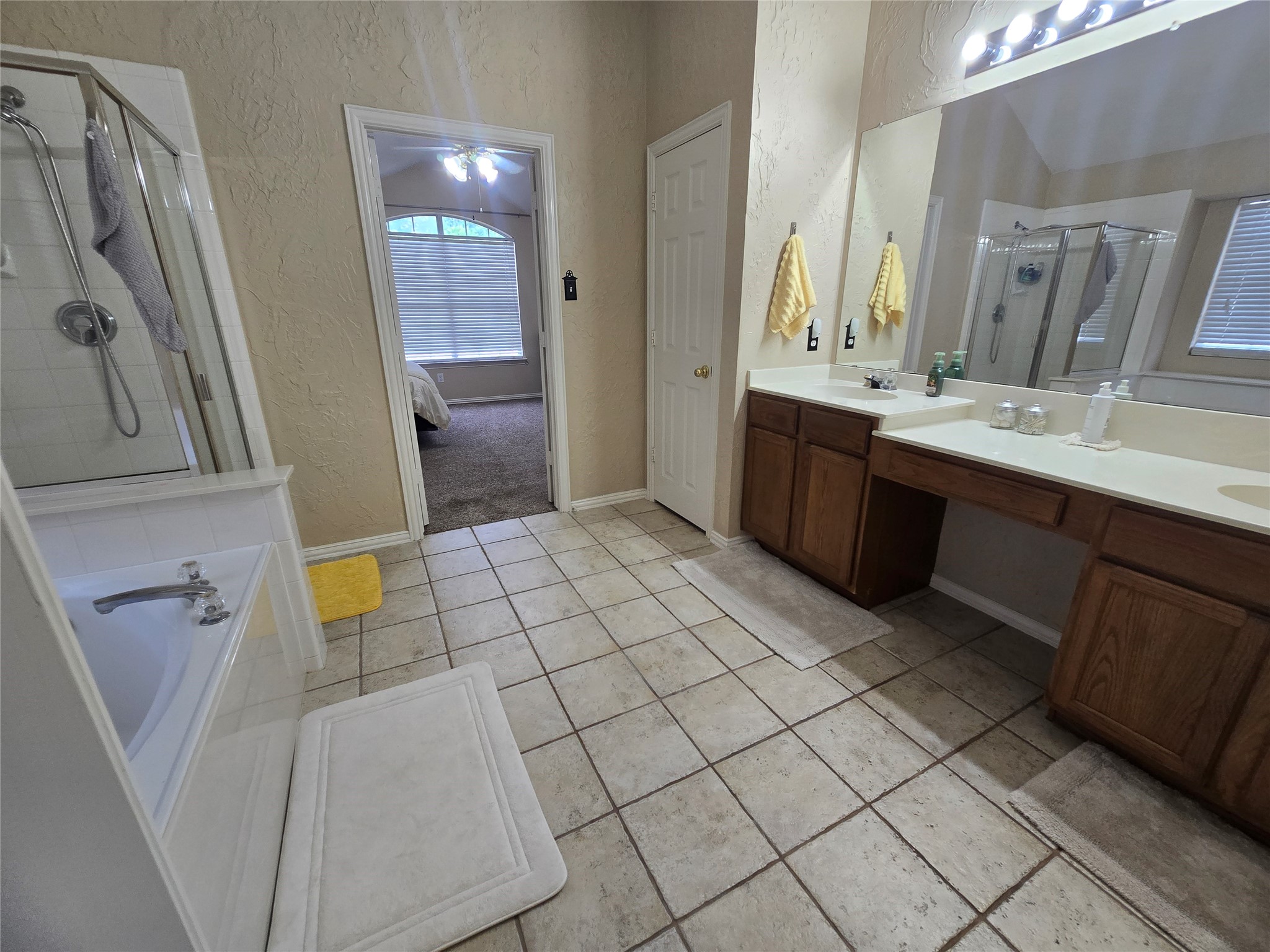 2816 Oakdale Drive Burleson TX 76028