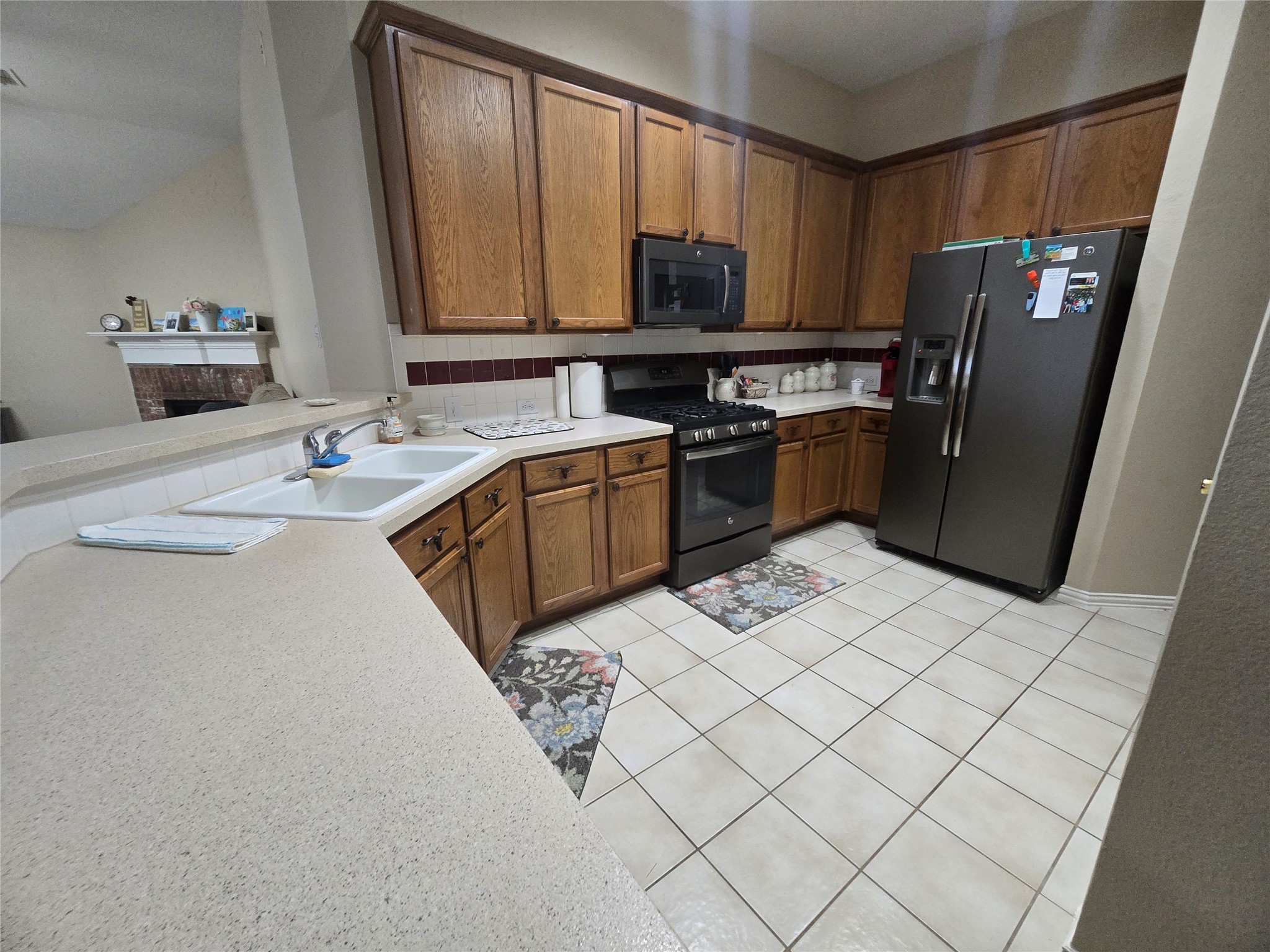 2816 Oakdale Drive Burleson TX 76028