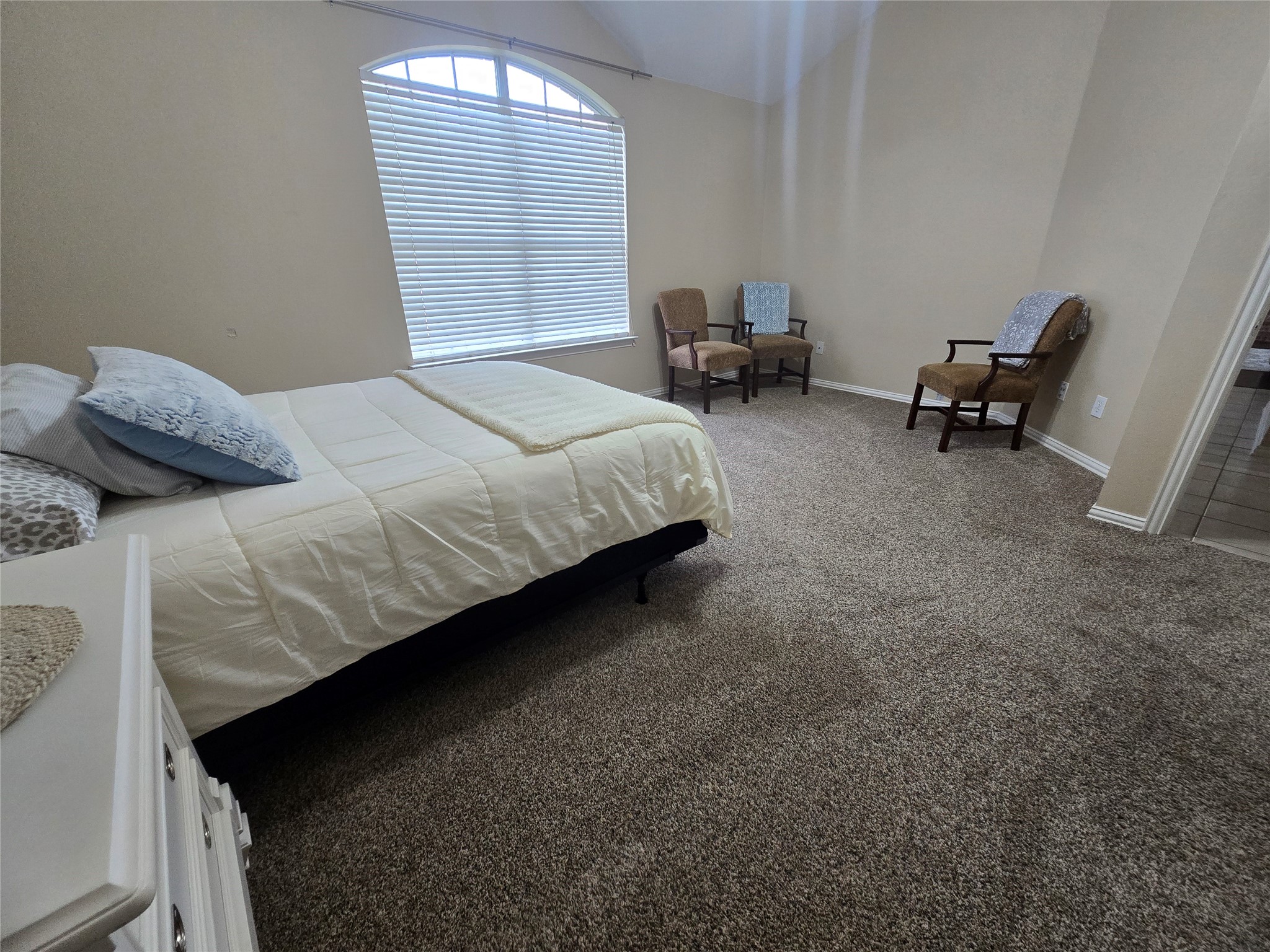 2816 Oakdale Drive Burleson TX 76028