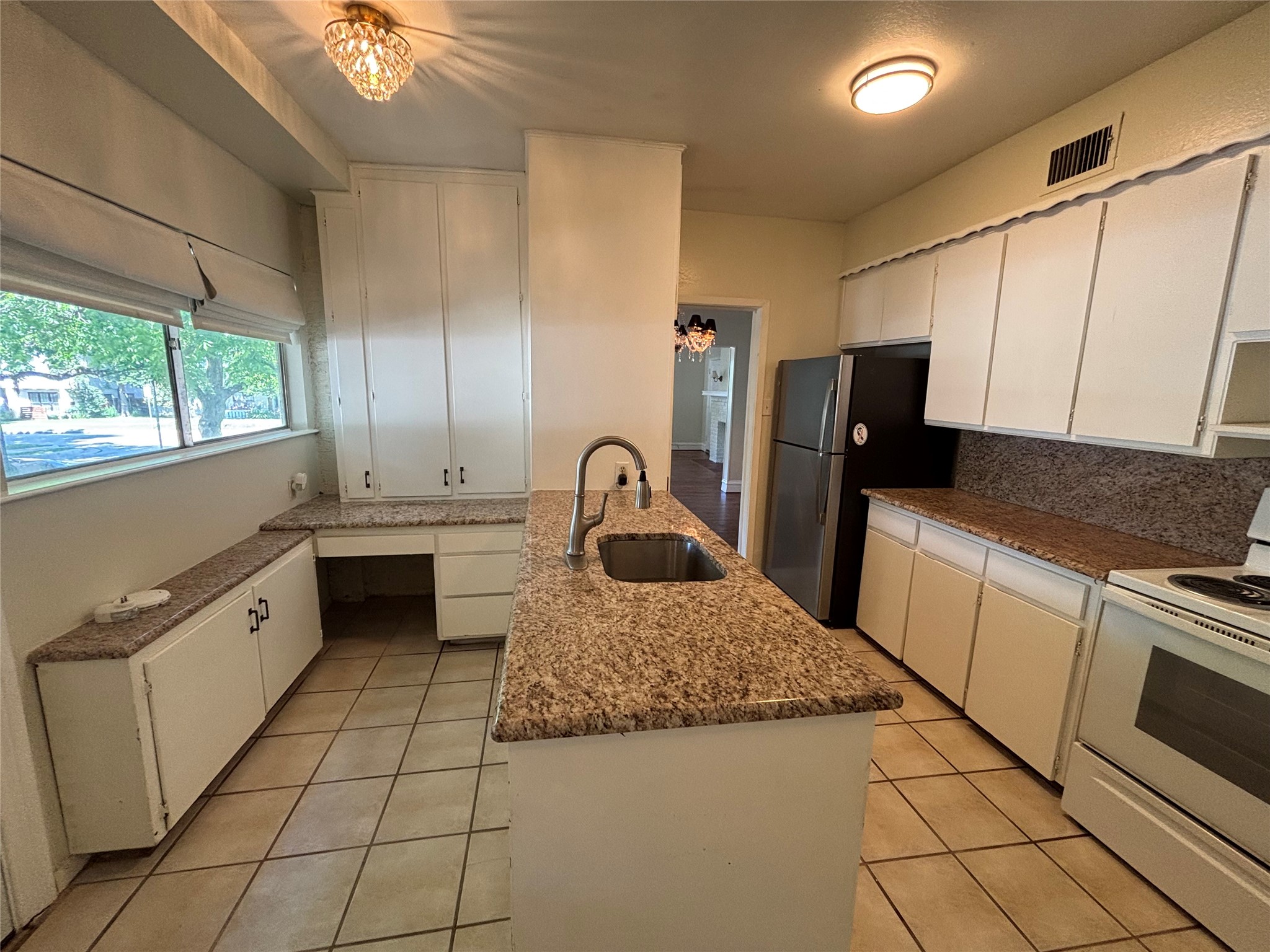 600 Monticello Drive Fort Worth TX 76107
