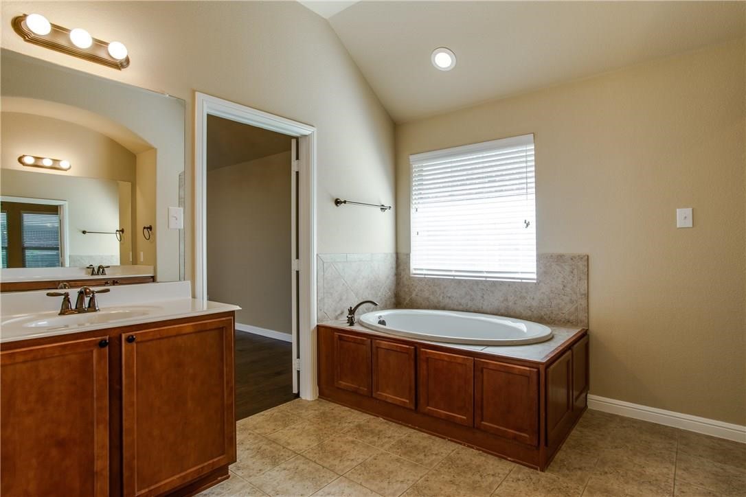 916 Partridge Drive Aubrey TX 76227