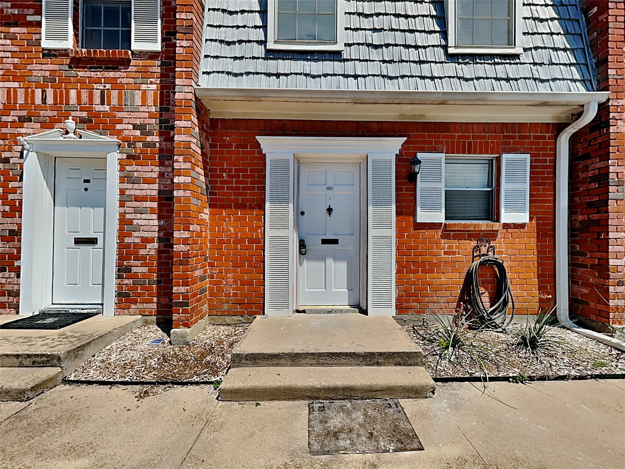 931 Roaring Springs Road Fort Worth TX 76114
