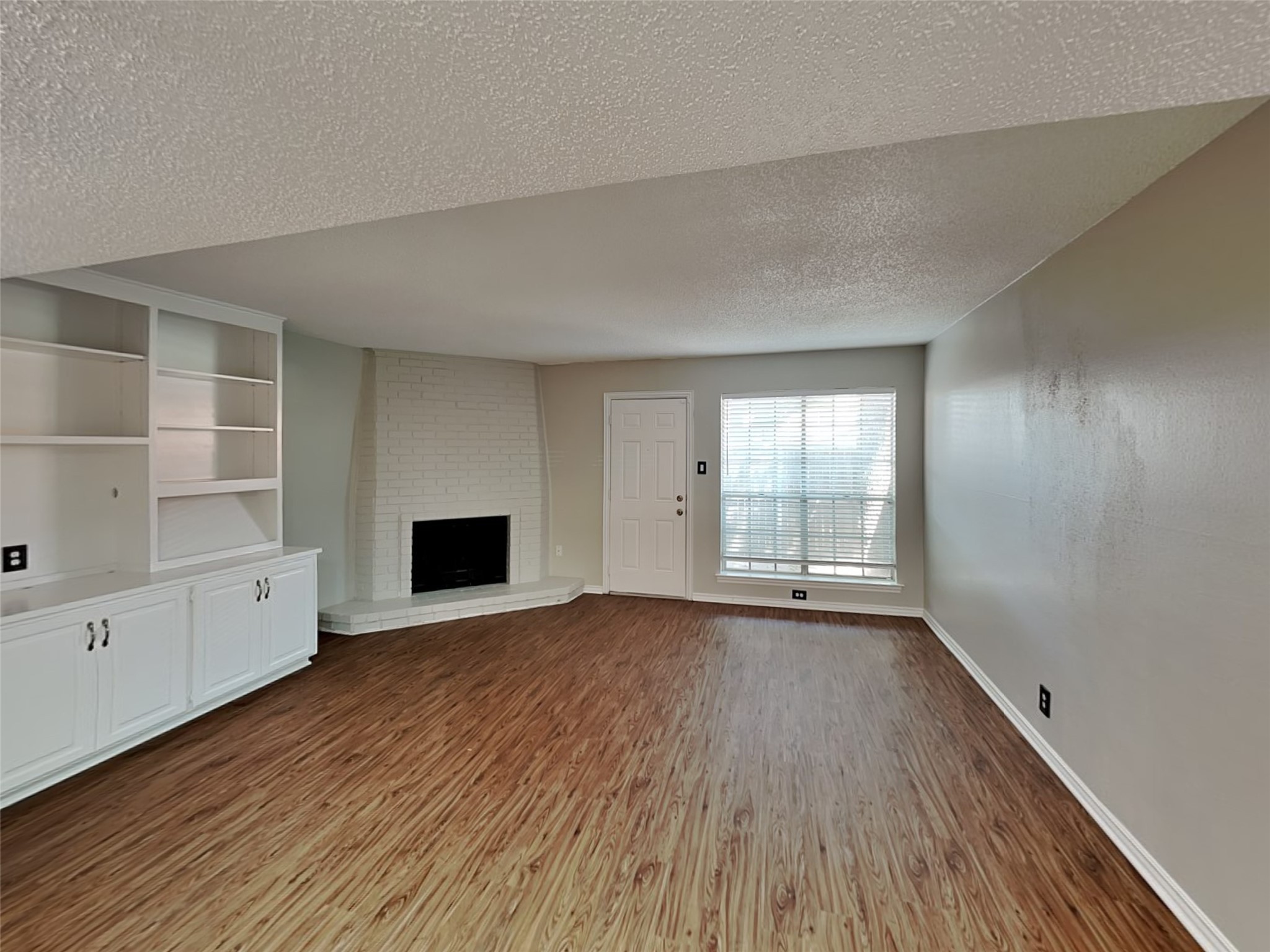 931 Roaring Springs Road Fort Worth TX 76114