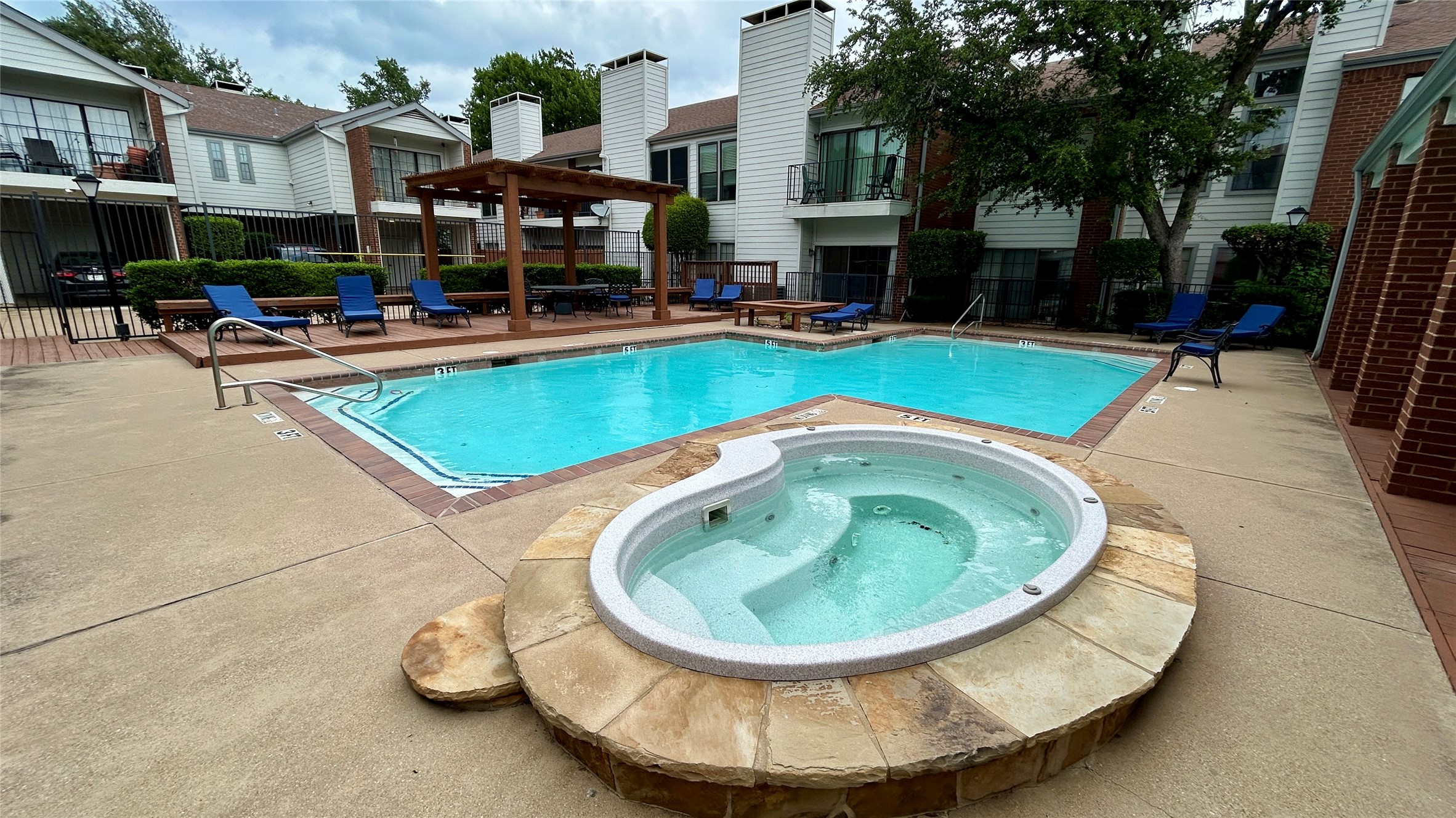 5100 Verde Valley Lane Dallas TX 75254
