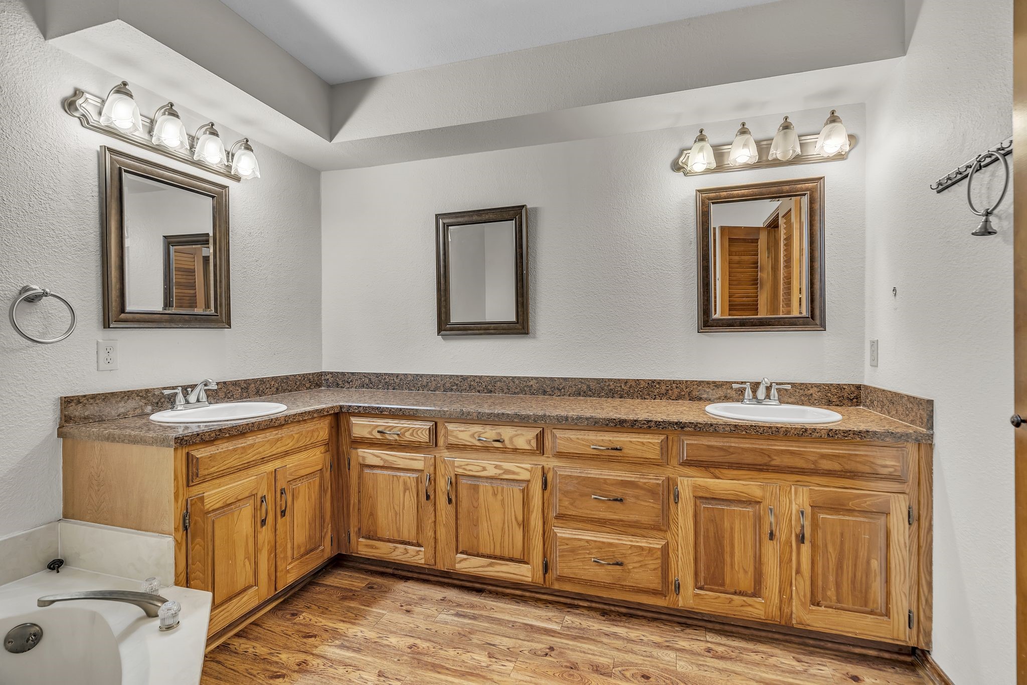 1009 Kings Canyon Court Grapevine TX 76051