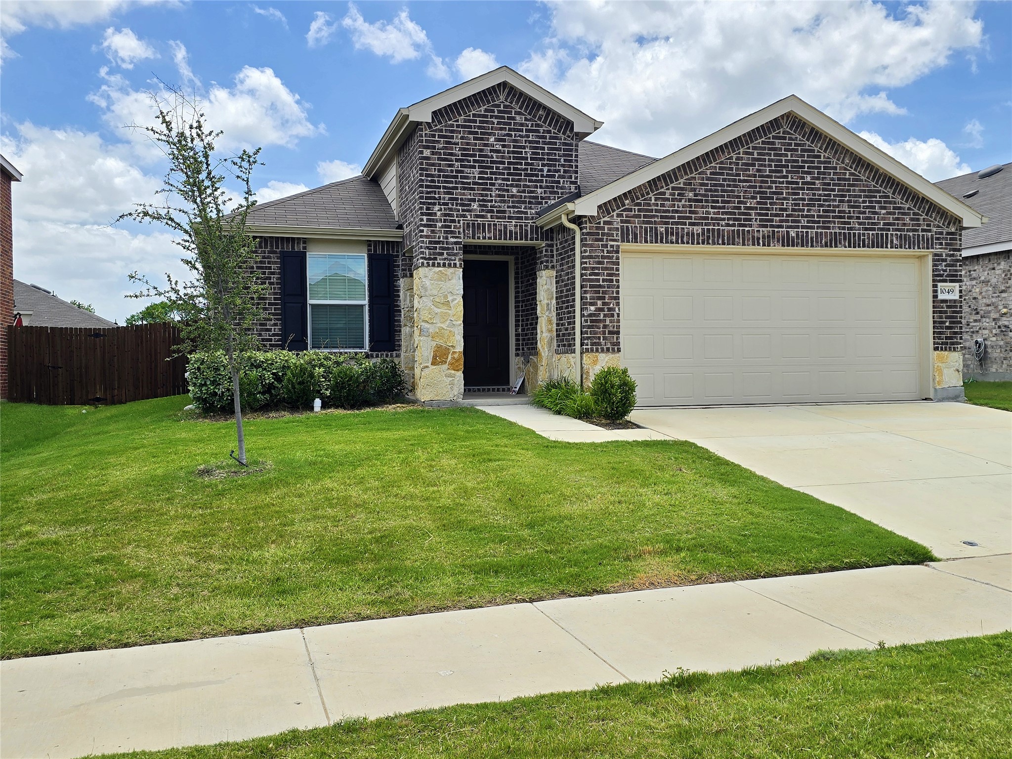 1049 Knightly Lane Haslet TX 76052