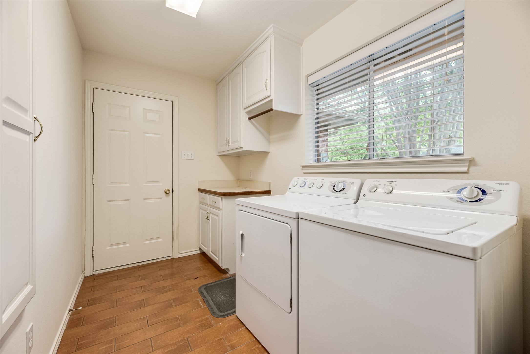 8911 Hickory Hill Drive Granbury TX 76049