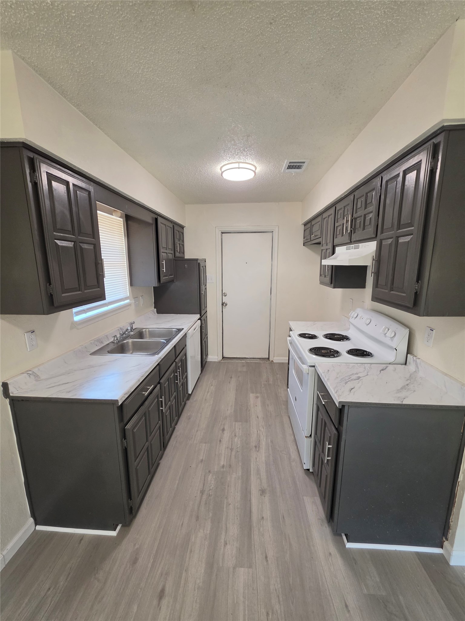 521 E Jay Court Desoto TX 75115