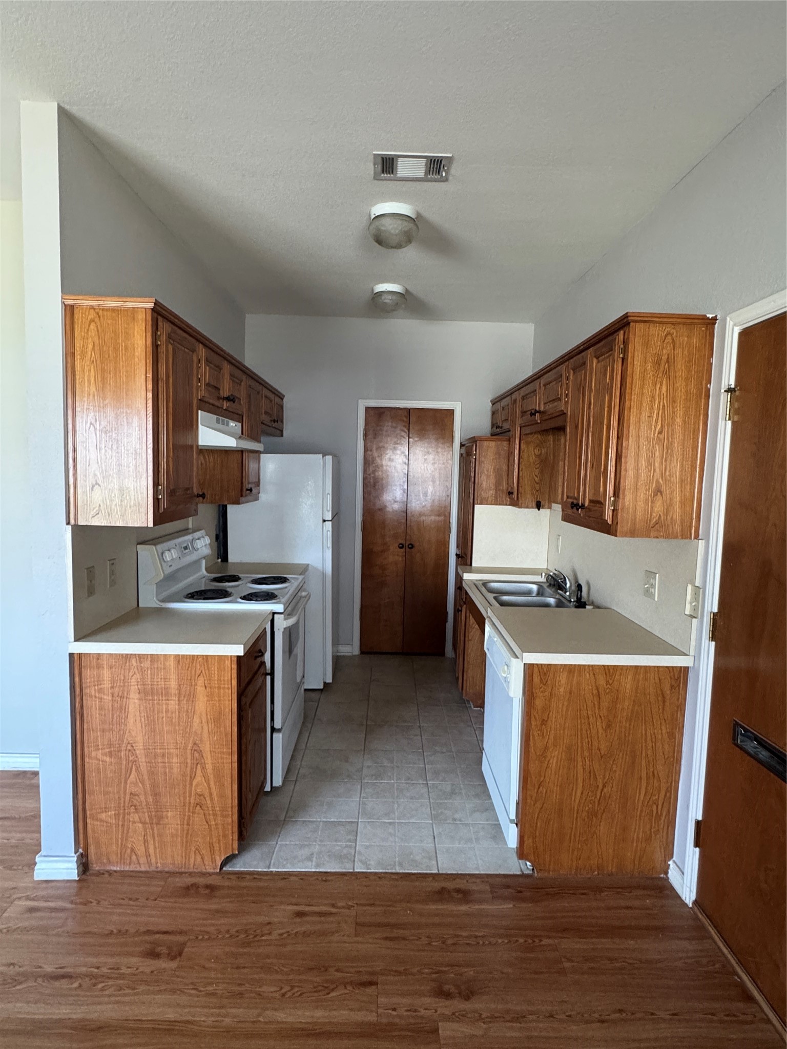 503 N Washington Street Kaufman TX 75142