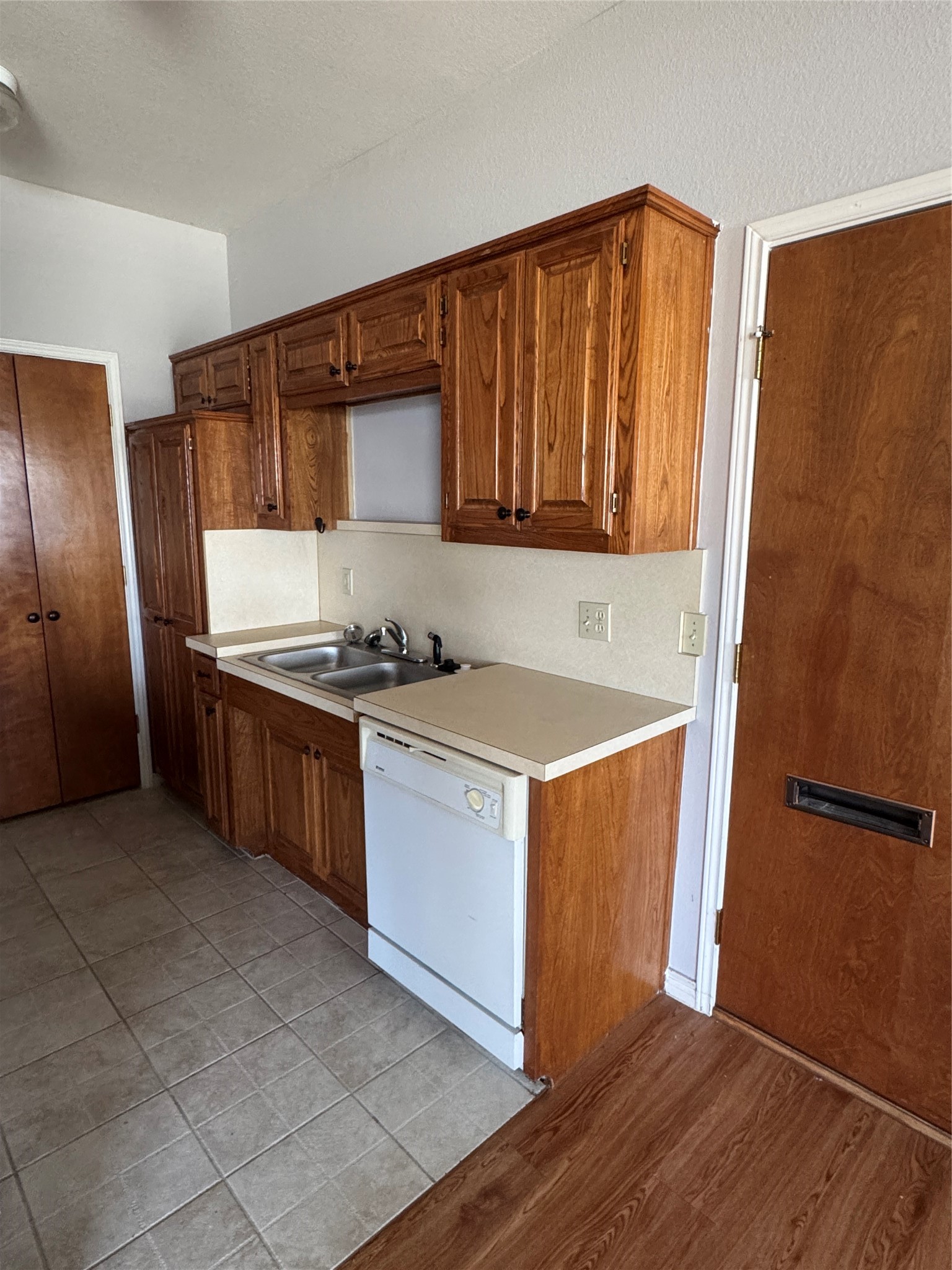 503 N Washington Street Kaufman TX 75142