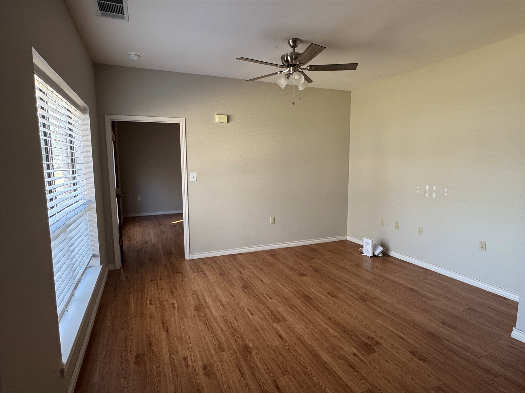 503 N Washington Street Kaufman TX 75142