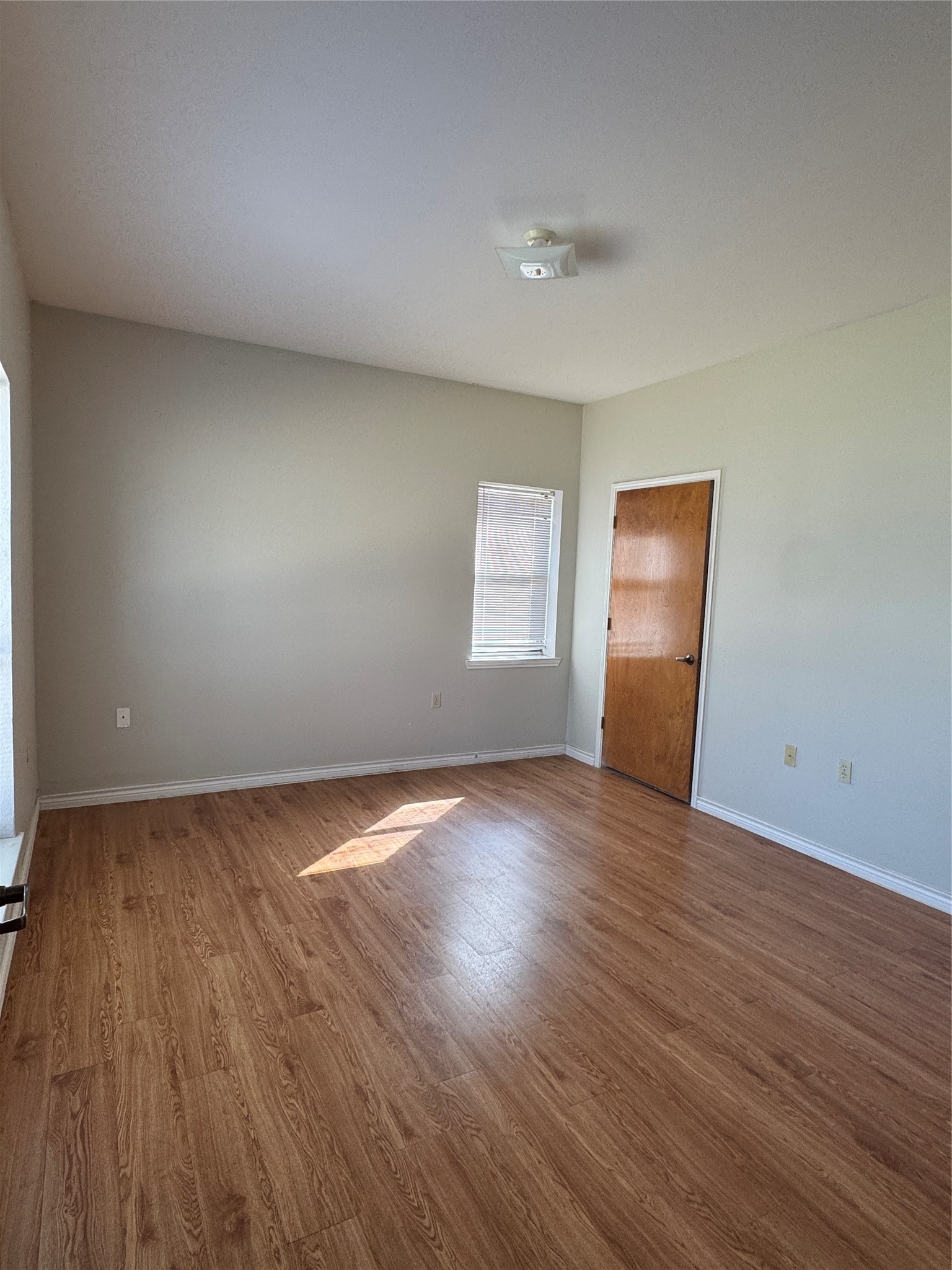 503 N Washington Street Kaufman TX 75142