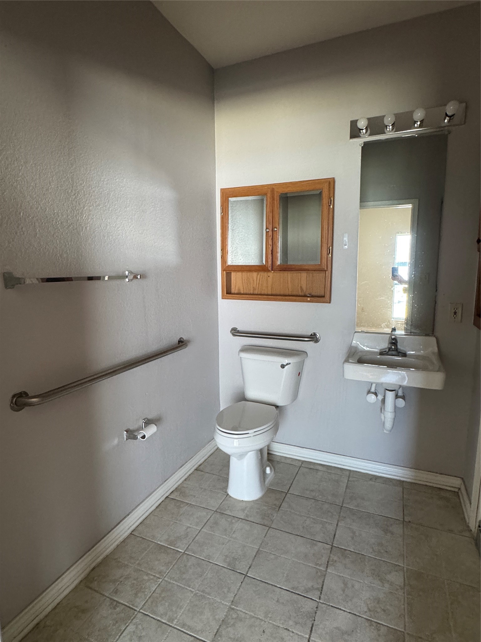 503 N Washington Street Kaufman TX 75142