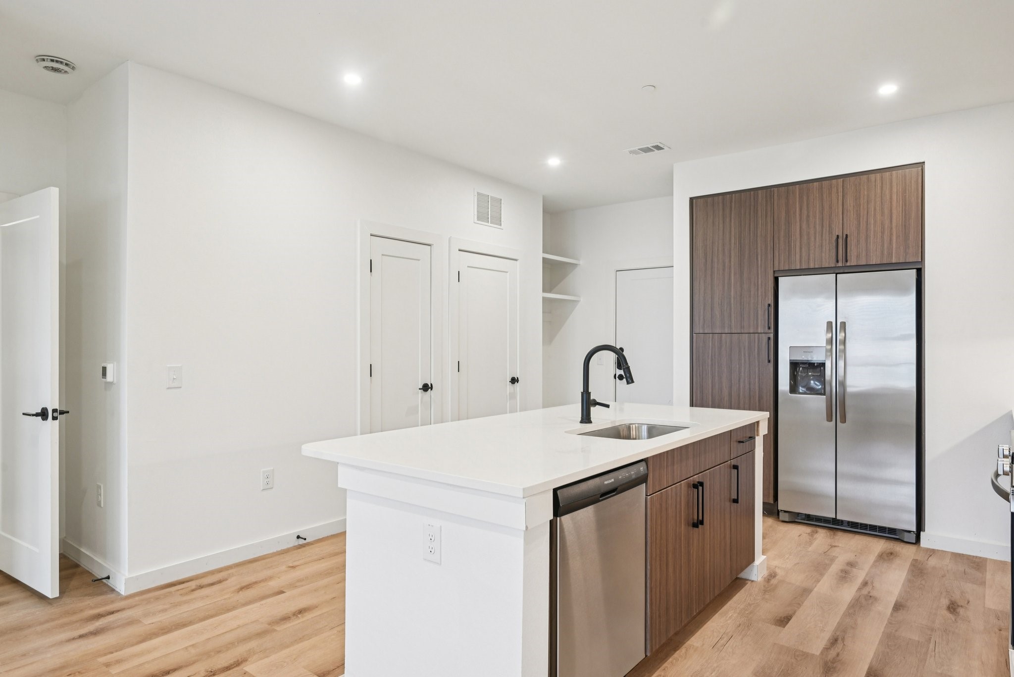 2016 S Ervay Street Dallas TX 75215