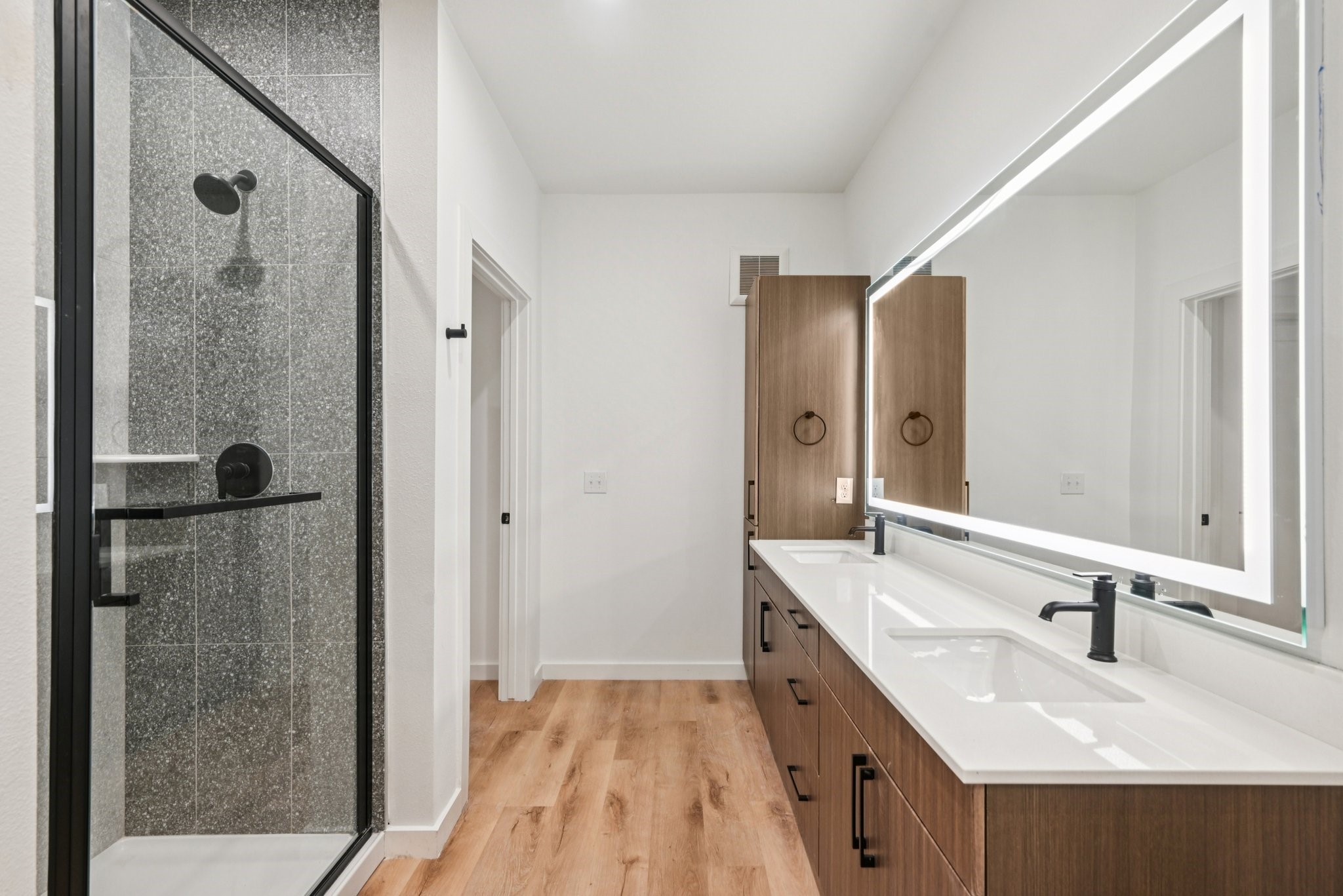2016 S Ervay Street Dallas TX 75215