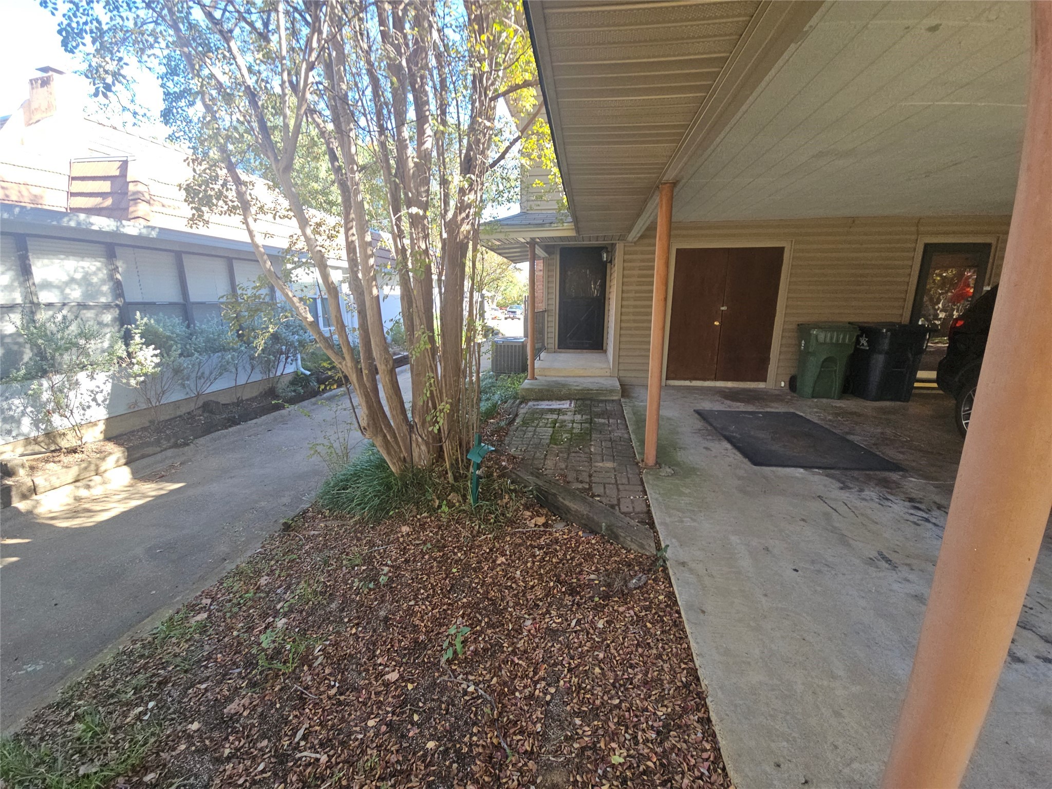 2109 Fleur De Lis Court Arlington TX 76012