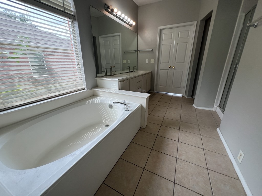 2805 Crater Lake Lane Denton TX 76210