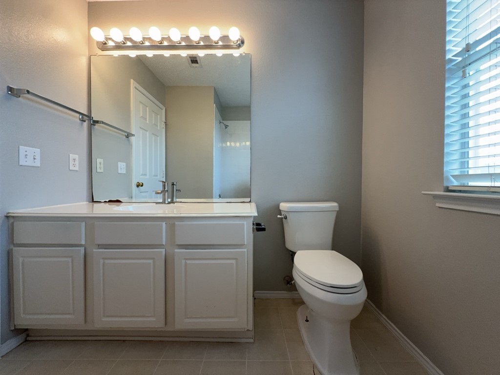 2805 Crater Lake Lane Denton TX 76210