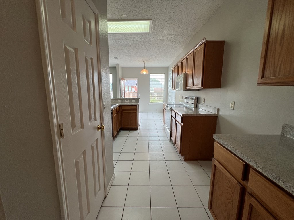 2805 Crater Lake Lane Denton TX 76210