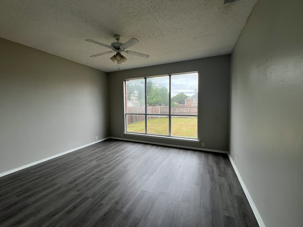 2805 Crater Lake Lane Denton TX 76210