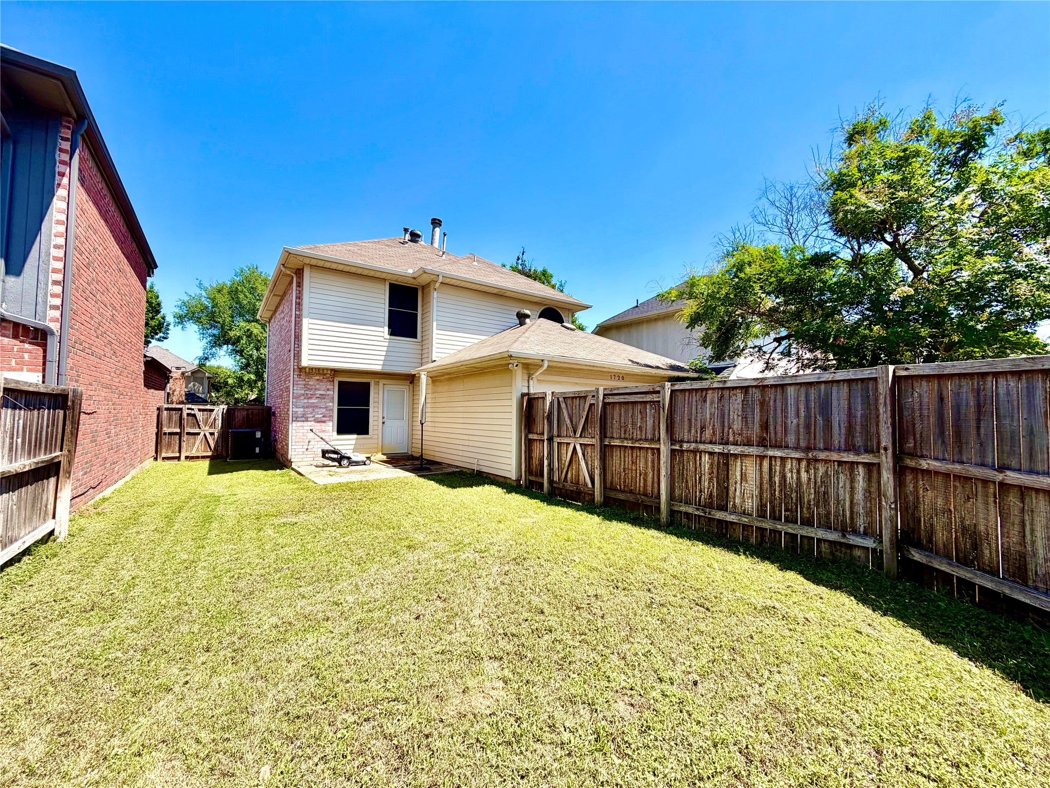 1720 Circle Creek Drive Lewisville TX 75067