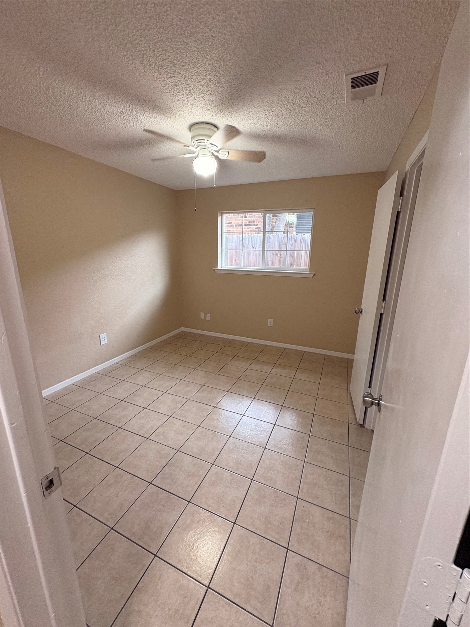 506 Claire Court Arlington TX 76012
