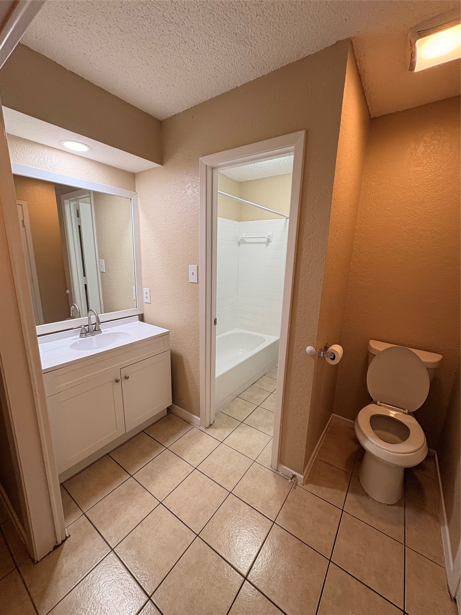 506 Claire Court Arlington TX 76012